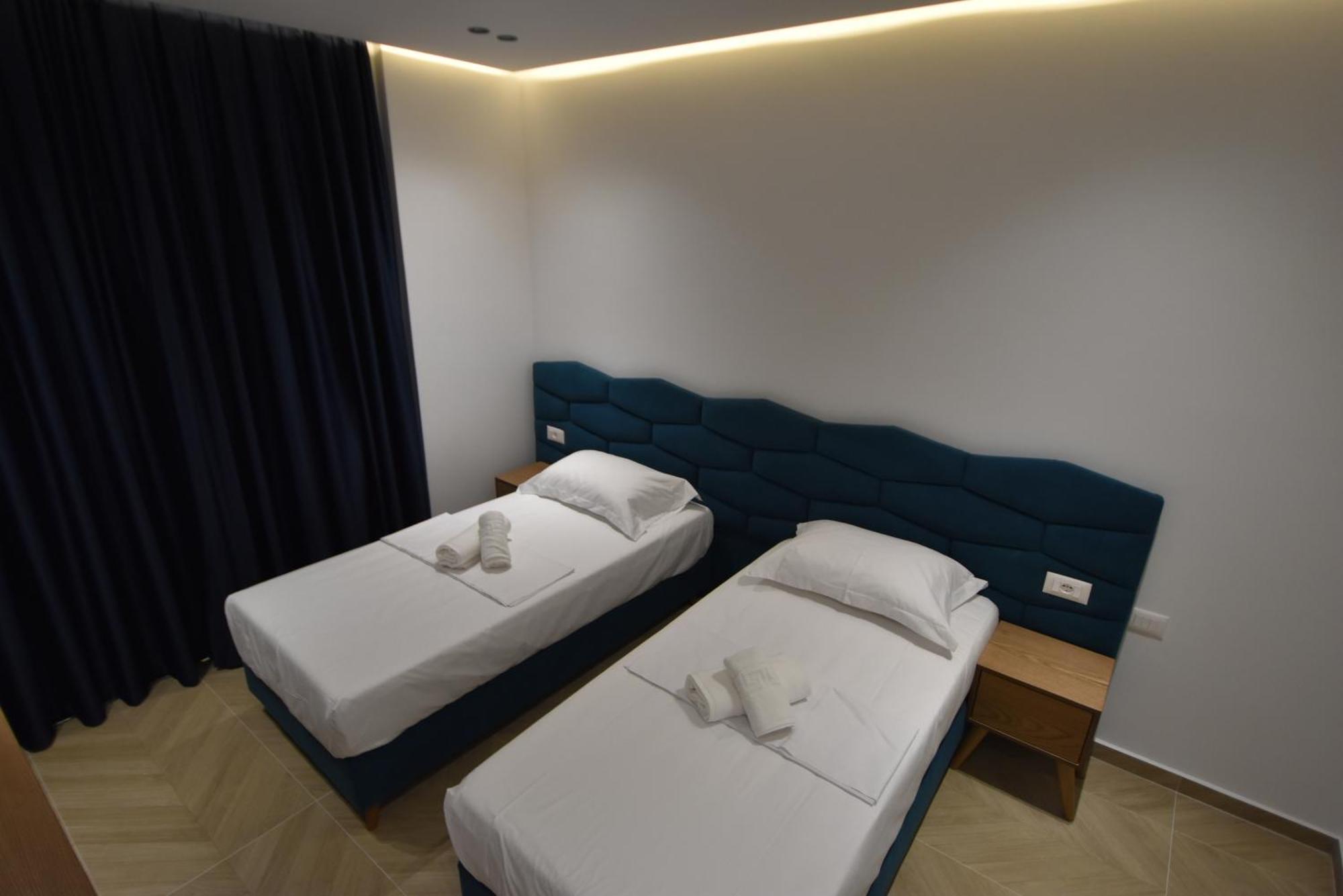 Agimi Hotel Ksamil Esterno foto