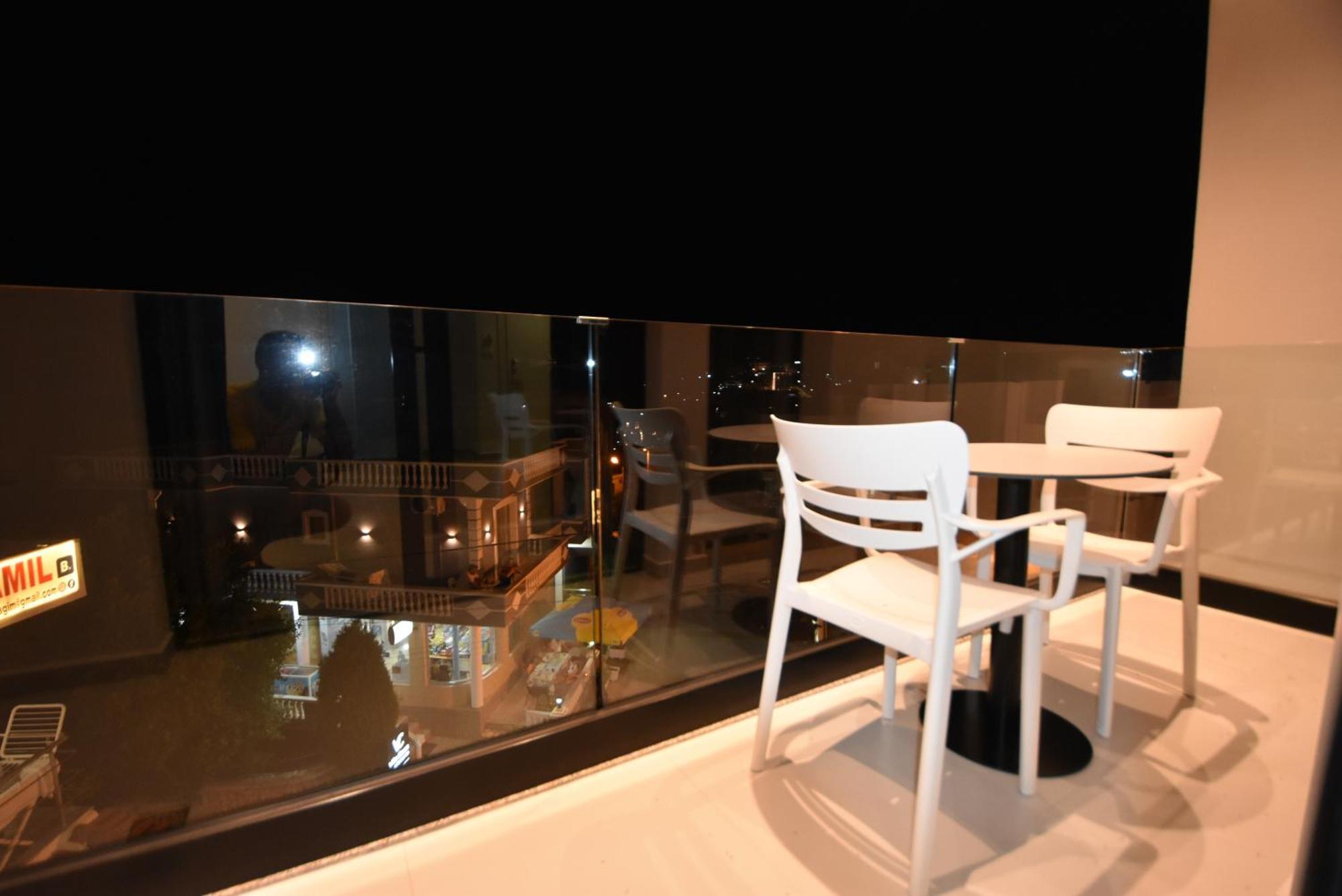 Agimi Hotel Ksamil Esterno foto